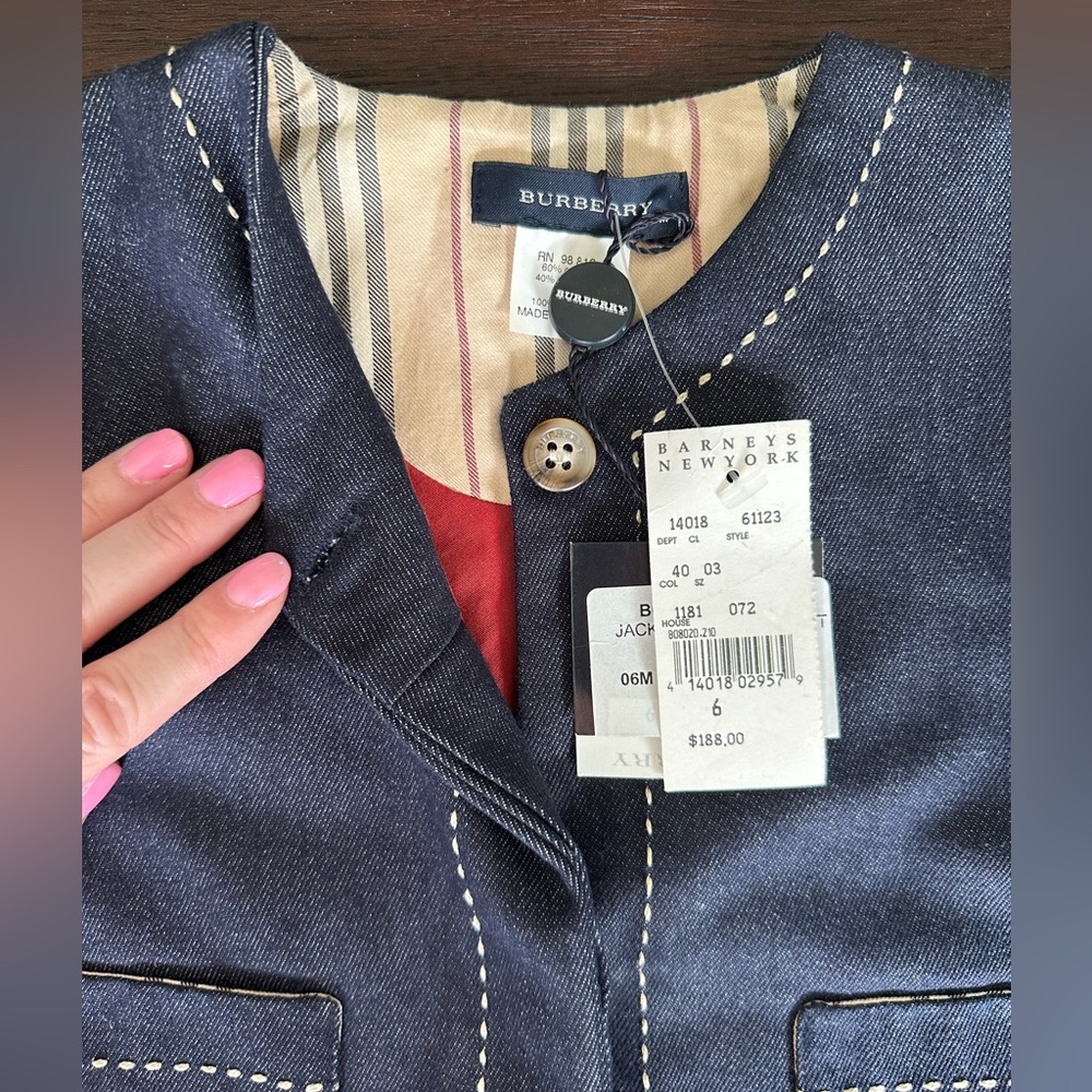 NWT Vintage Infant Burberry Coat Sz 6mos - Lightwt, fully lined. Great for fall!
